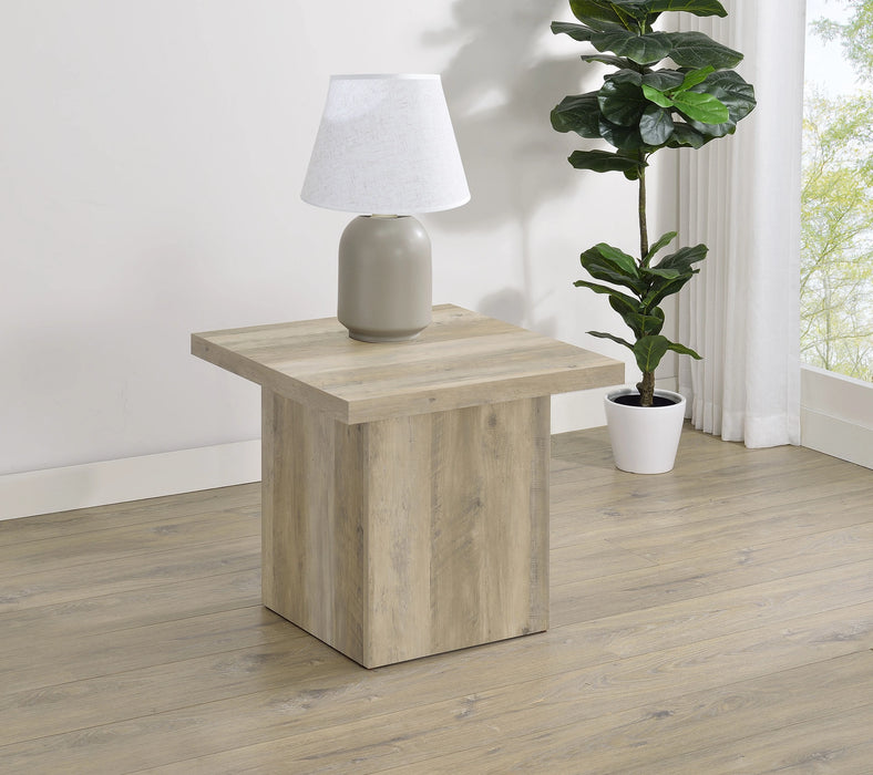 Devar End Table - Levi's Discount Furniture (Vineland, NJ)