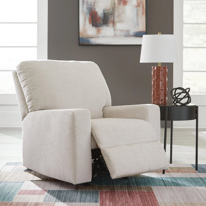 Aviemore Recliner - Levi's Discount Furniture (Vineland, NJ)