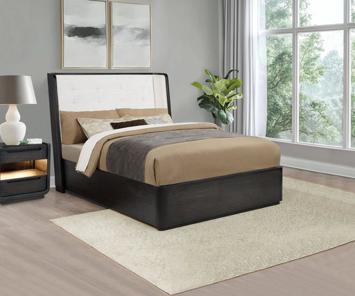 Leandro Wingback Bed - Levi's Discount Furniture (Vineland, NJ)