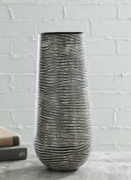 Fynn Vase - Levi's Discount Furniture (Vineland, NJ)