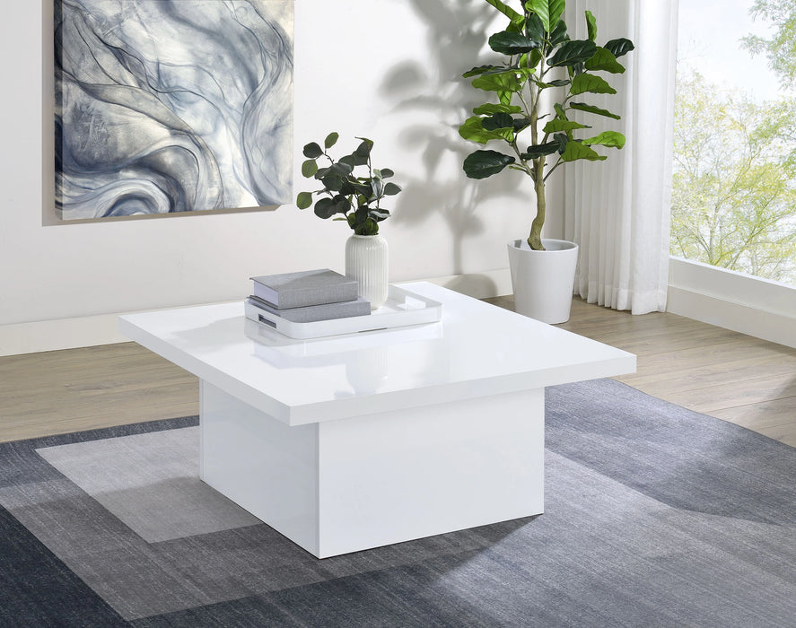 Devar Coffee Table - Levi's Discount Furniture (Vineland, NJ)