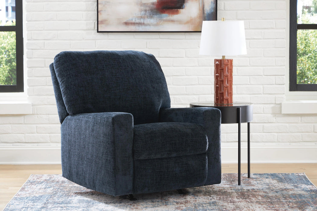 Aviemore Recliner - Levi's Discount Furniture (Vineland, NJ)