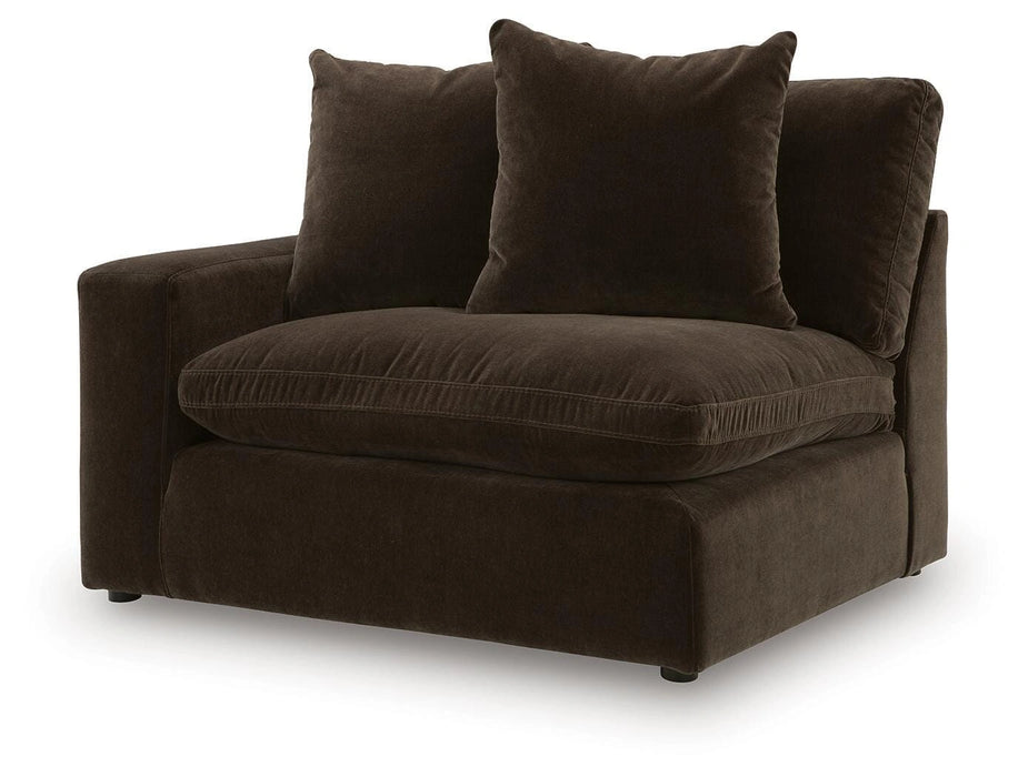 Maxton Heights Sectional - Levi's Discount Furniture (Vineland, NJ)