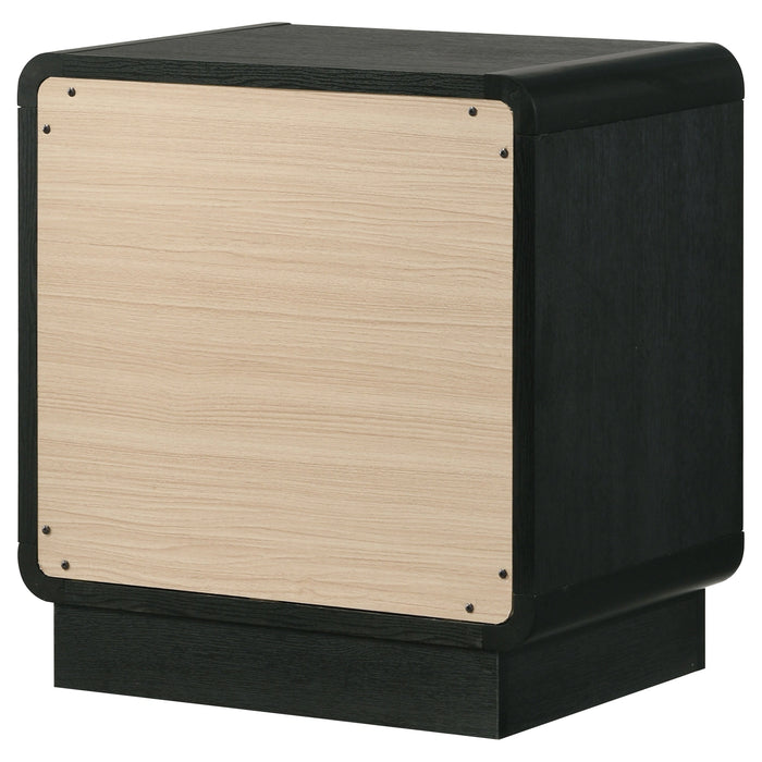 Cavelle Nightstand - Levi's Discount Furniture (Vineland, NJ)