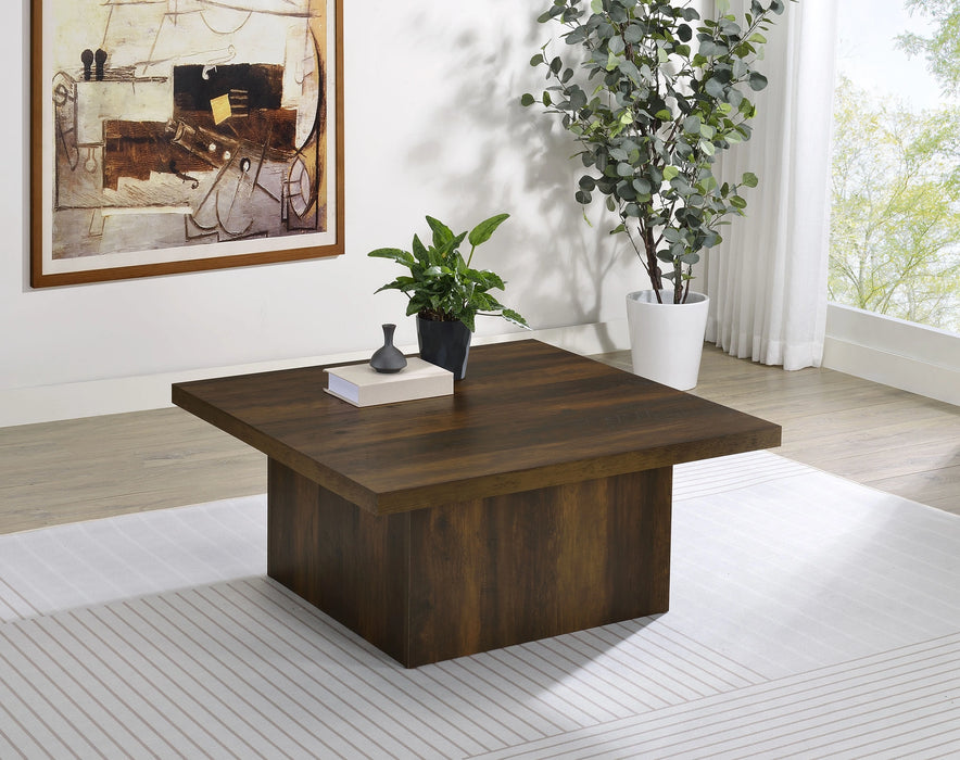 Devar Coffee Table - Levi's Discount Furniture (Vineland, NJ)